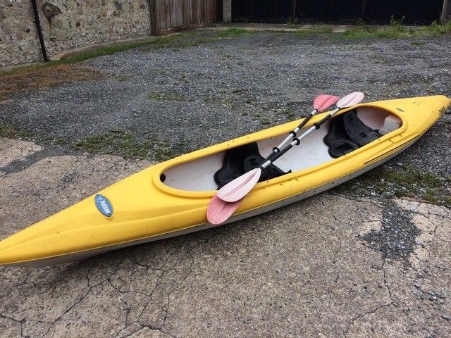 Yellow Pelican Tandem SitIn Kayak With Two Paddles for