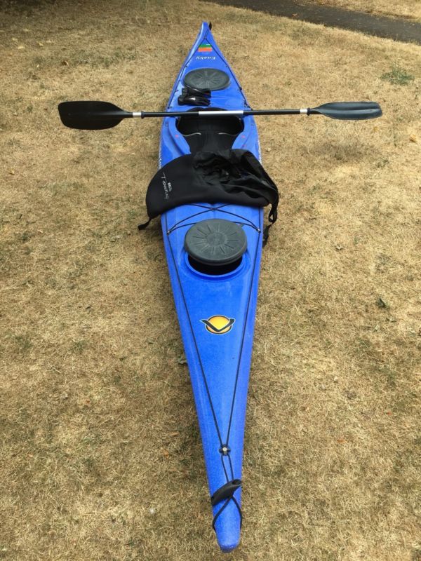 Venture Kayaks Easky 15, Sea Kayak With Paddle And Spray ...