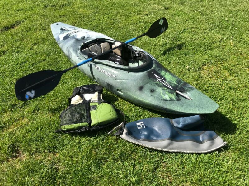 Please Read Description Dagger Kayak GT 7.5 In very good overall condition ...
