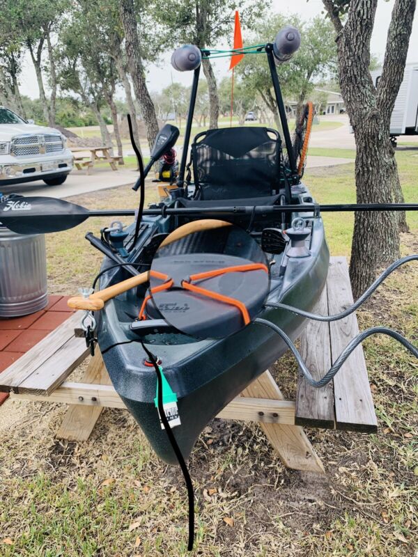Old Town Topwater 106 With Motor Mount Trolling Motor Battery Stablers ...