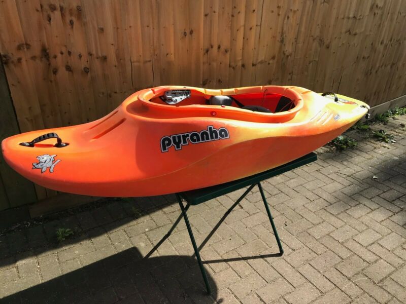 Kayak Pyranha 4 Twenty Play Boat Ml for sale from United Kingdom