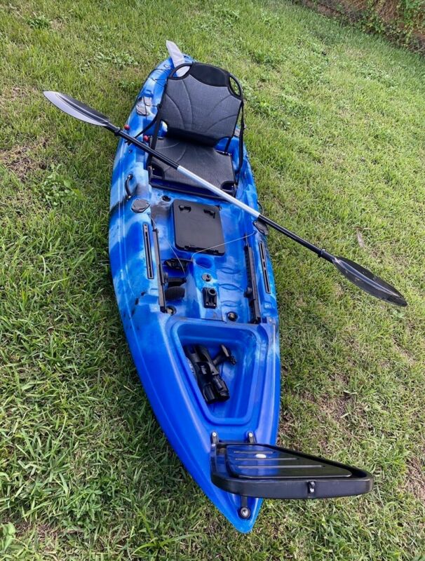 Brand New Fishing Sit On Top 10ft Kayak With Paddle And